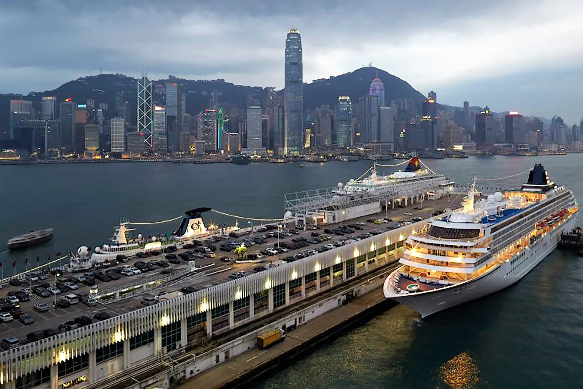 Unveiling Hong Kong Beyond the Airport