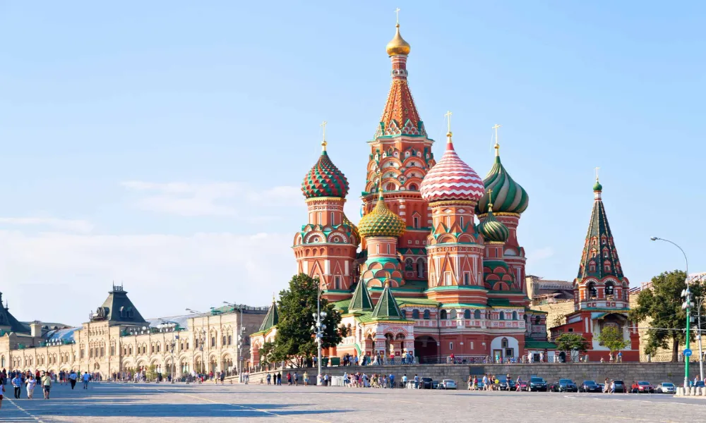 Layover Logistics: Planning for a Smooth Moscow Stopover